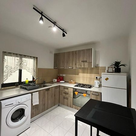 Mayflower Flat, Flat 12 St. Paul's Bay Buitenkant foto