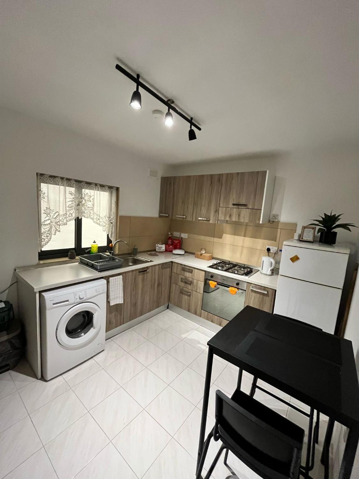 Mayflower Flat, Flat 12 St. Paul's Bay Buitenkant foto